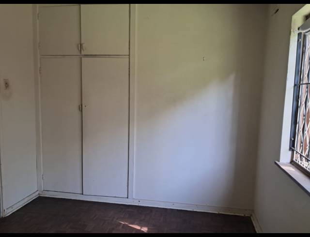 4 BEDROOM HOUSE FOR SALE IN SEA VIEW